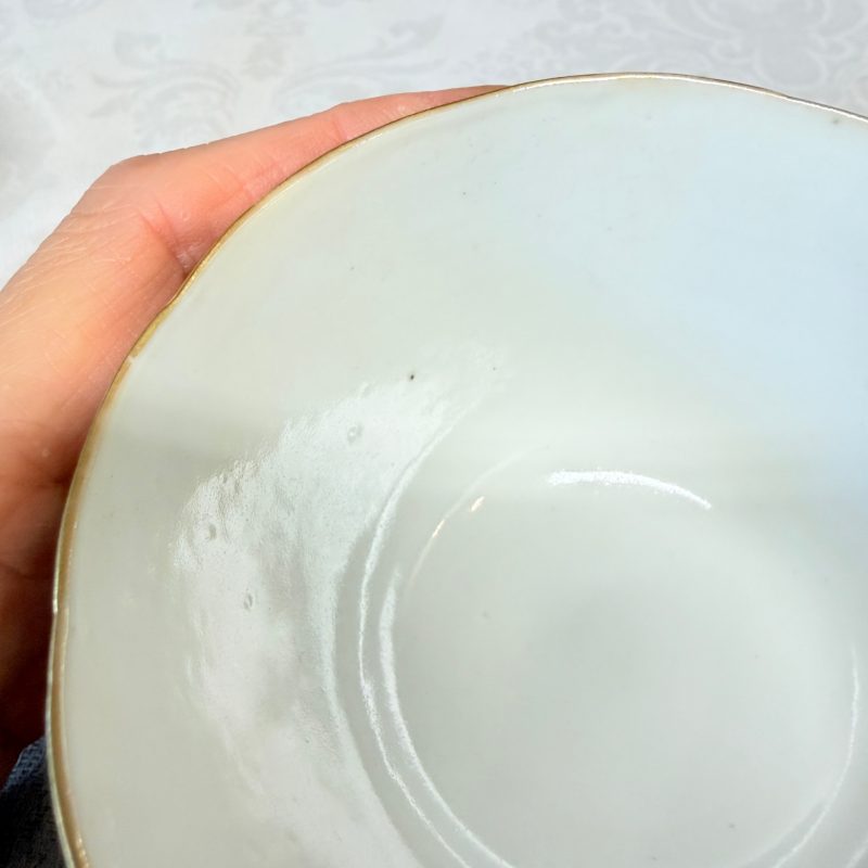 A pair of Chinese doucai bowls with floral design - 图49