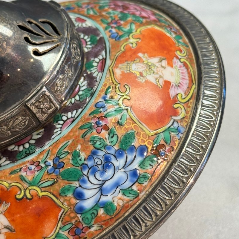 A group of nine Chinese Bencharong wares for the Thai market - 图45