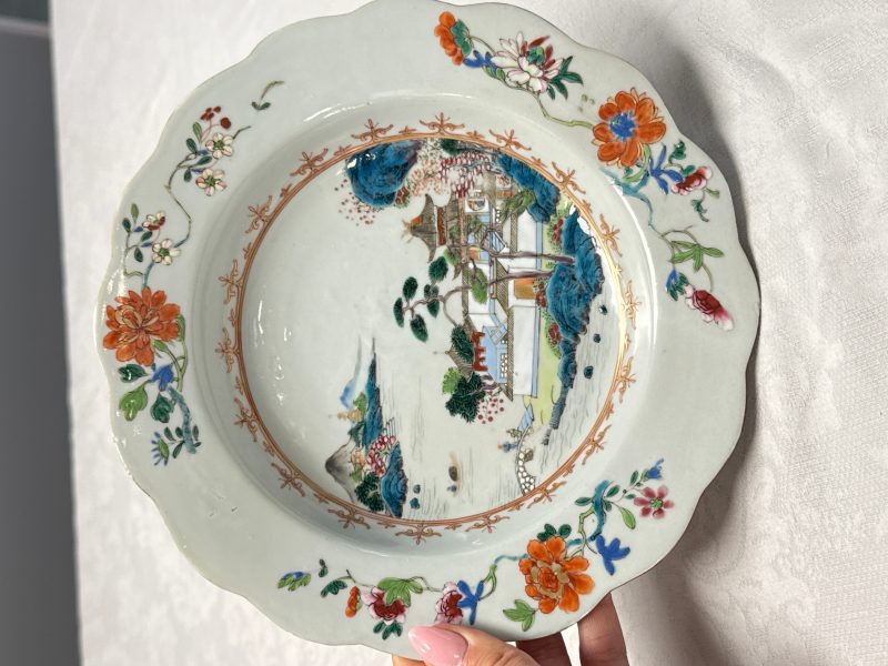 Four Chinese famille rose 'Riverscape' plates - 图31