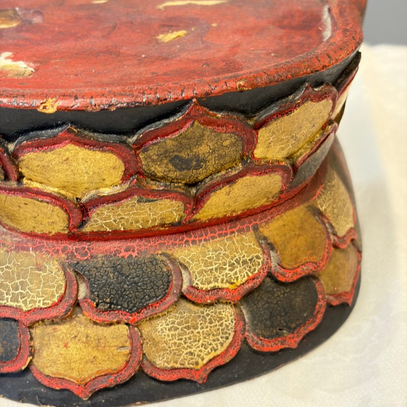 A Chinese white-glazed Milefo Buddha on a gilt-lacquered wooden lotus throne - 图43