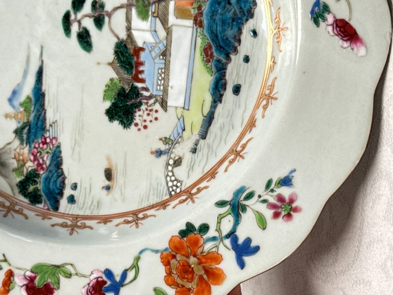 Four Chinese famille rose 'Riverscape' plates - 图32