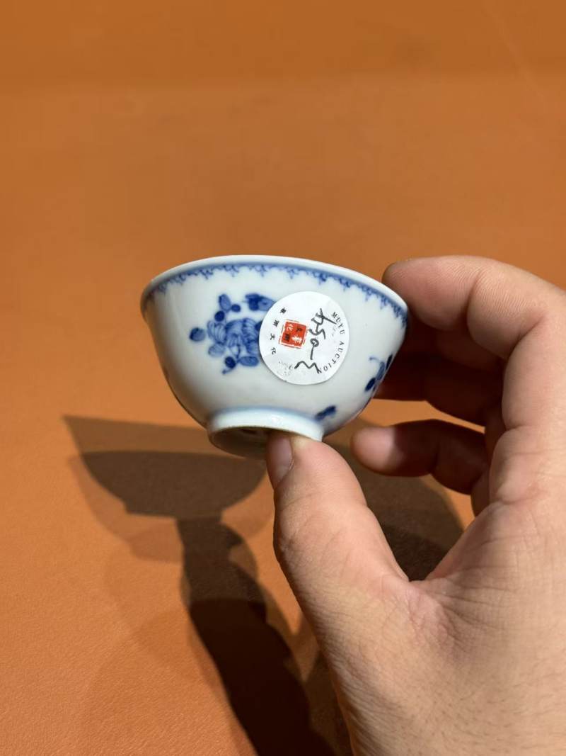 清光绪 青花折枝花卉纹小杯 - 图4