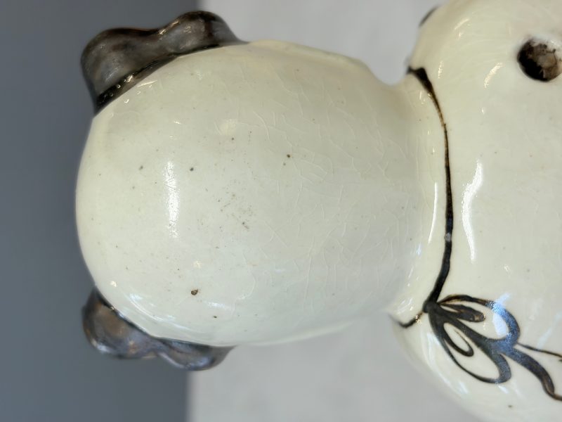 A Chinese Cizhou figure of a seated boy - 图17
