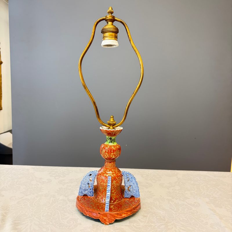A Chinese famille rose stand, later mounted as lamp - 图8
