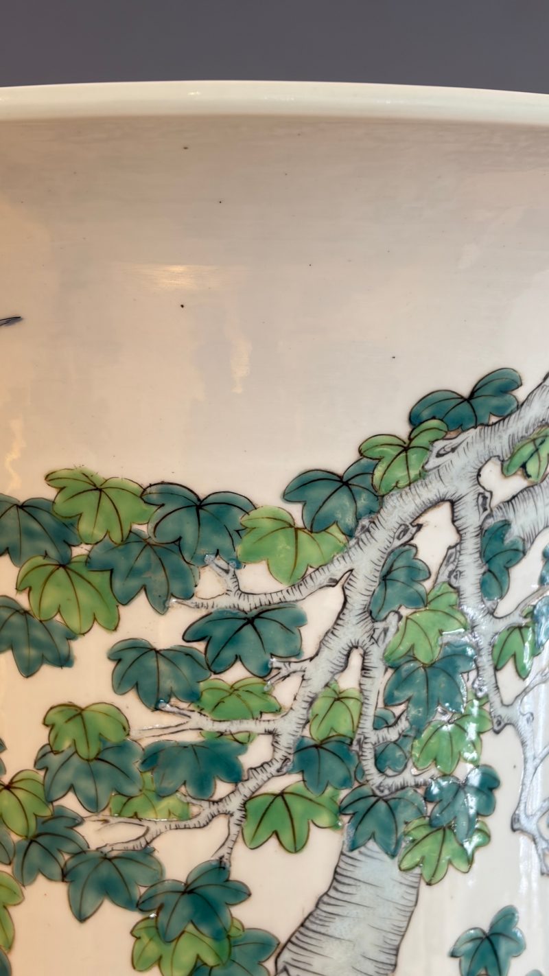 A massive pair of Chinese famille verte 'Phoenixes and Birds' vases - 图35