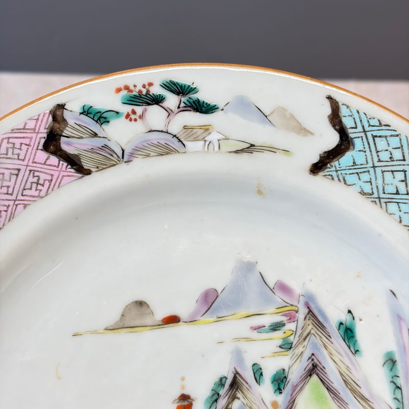 A collection of 13 Chinese famille rose 'Landscape' plates and dishes - 图81