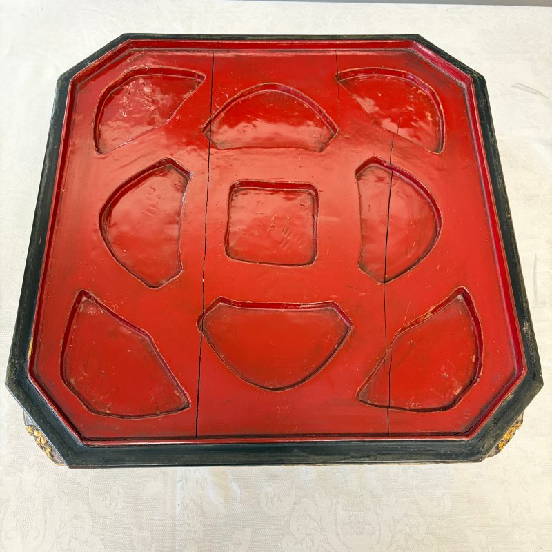 A Chinese polychrome-enamelled nine-piece sweetmeat set in a gilt-lacquered box - 图86