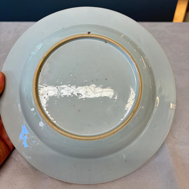 A collection of 13 Chinese famille rose 'Landscape' plates and dishes - 图82