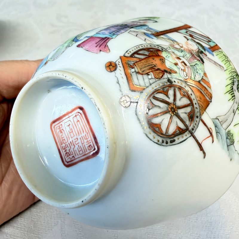A pair of Chinese doucai bowls with floral design - 图52