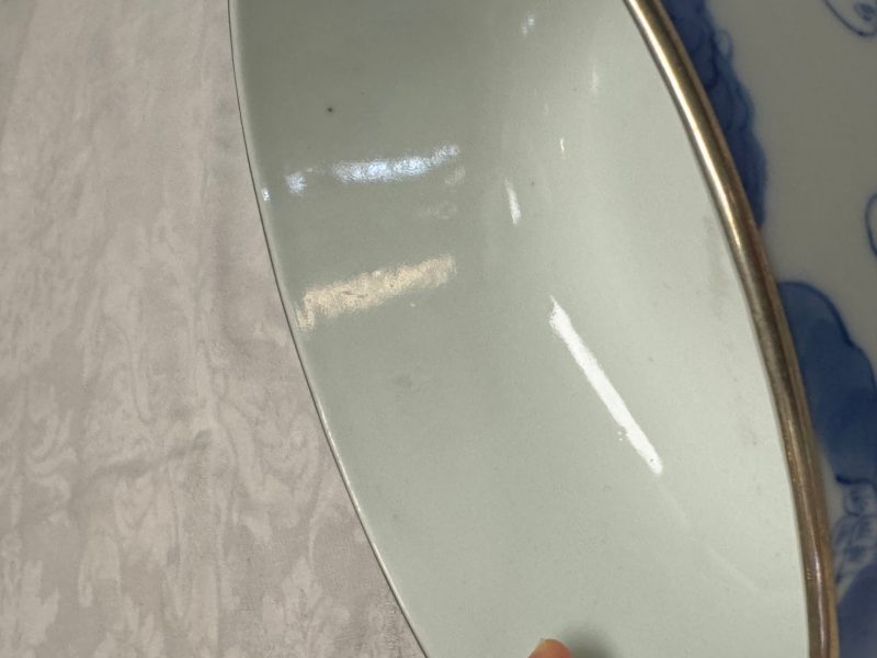 A Chinese blue and white 'Bleu de Hue' bowl with eighteen luohan - 图18