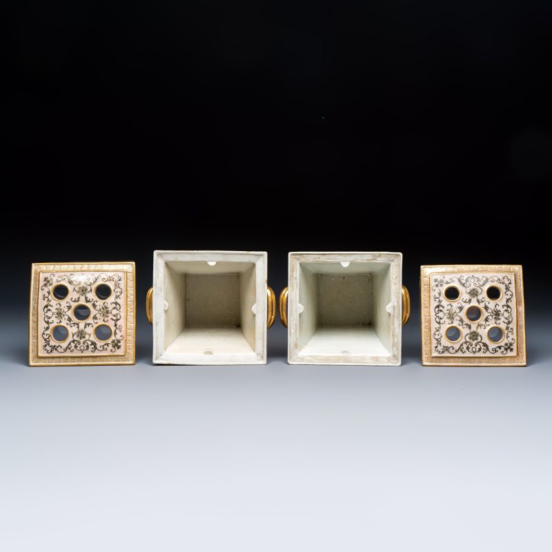 A pair of extremely rare Chinese Canton famille rose bough pots - 图7
