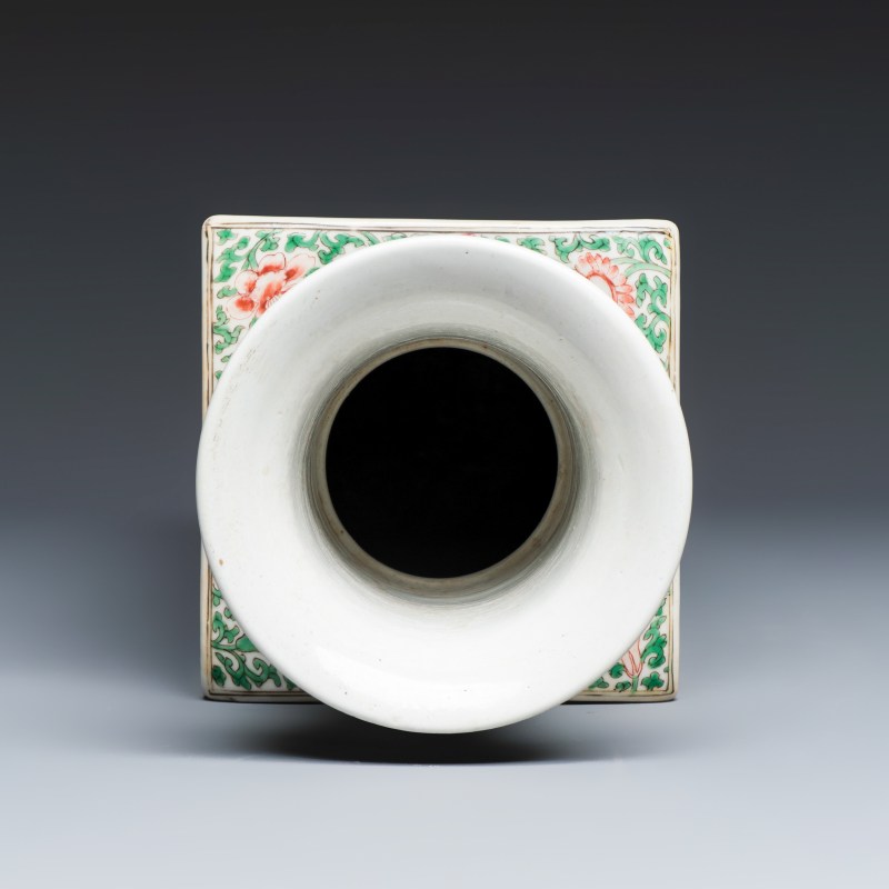 A Chinese famille noire square vase with birds among flowering branches - 图6