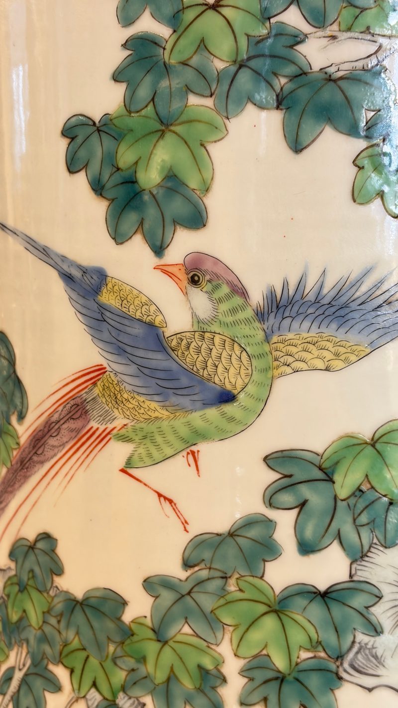 A massive pair of Chinese famille verte 'Phoenixes and Birds' vases - 图37