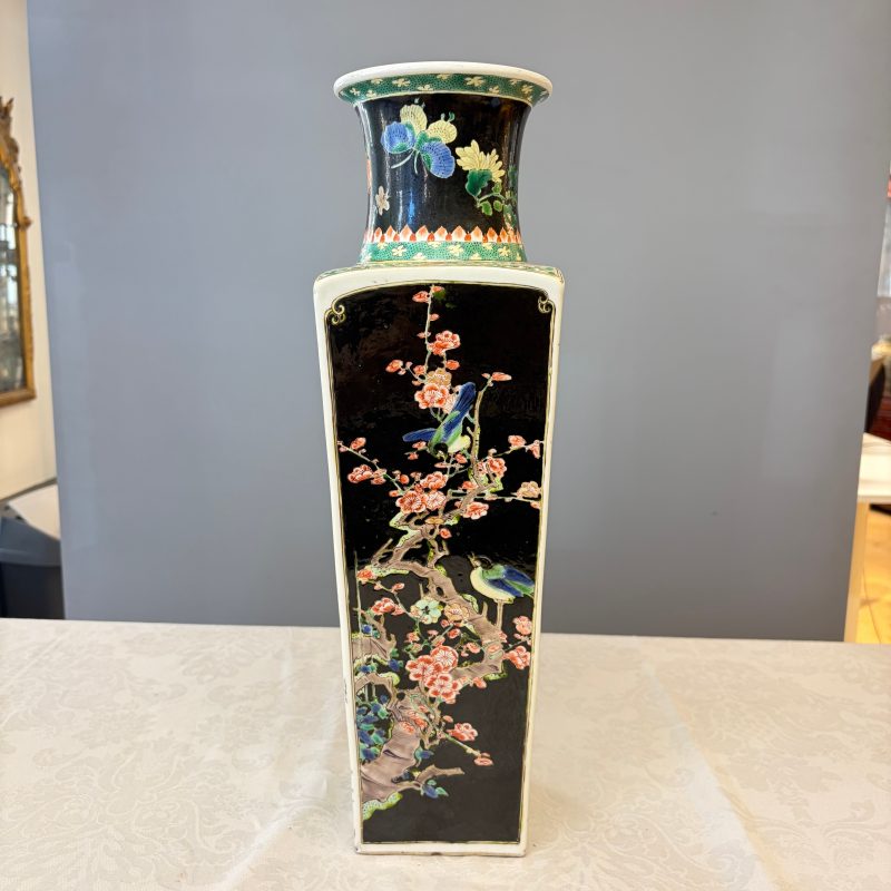 A Chinese famille noire square vase with birds among flowering branches - 图8
