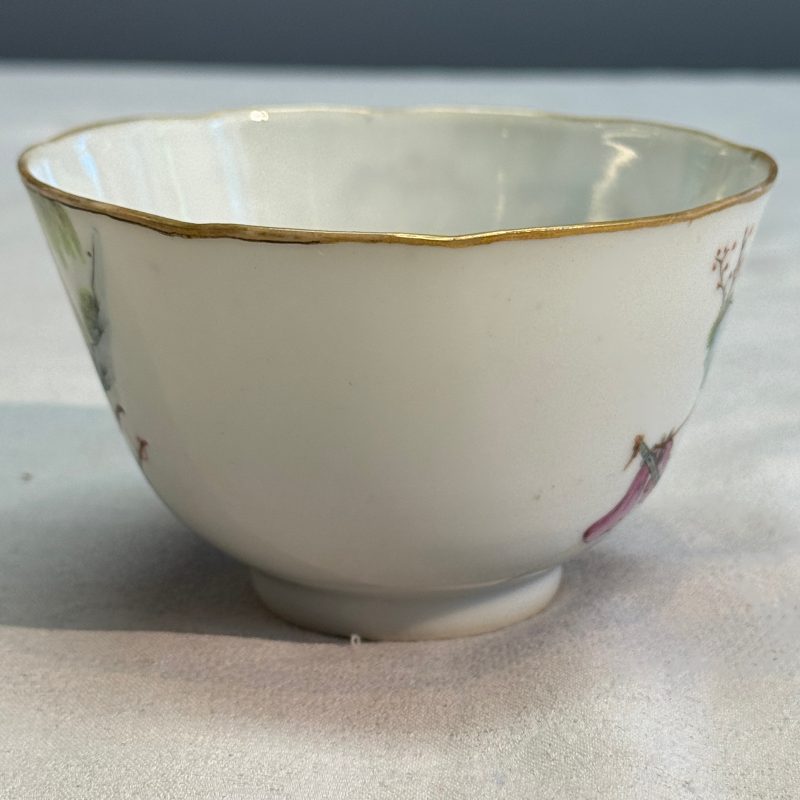 A pair of Chinese famille rose 'Xi Xiang Ji' tea bowls - 图24