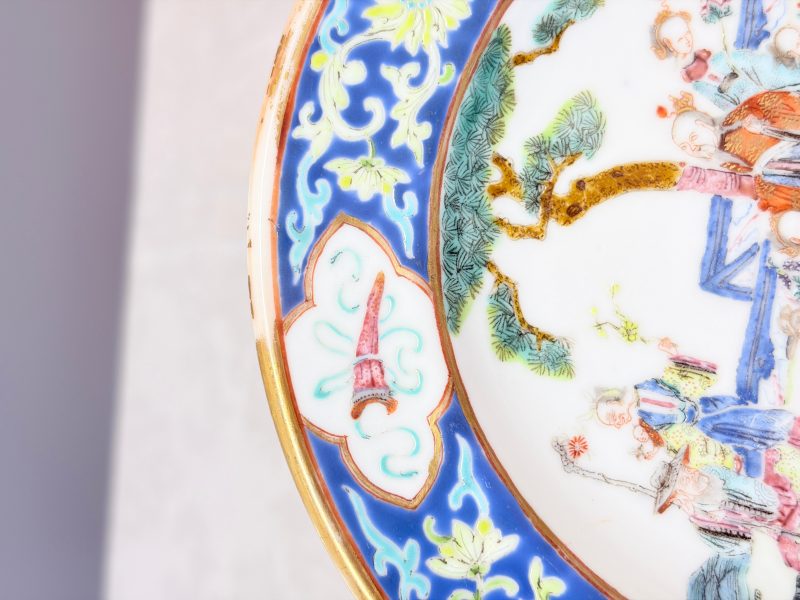 A Chinese famille rose 'Twelve Flower Goddesses' plate - 图7