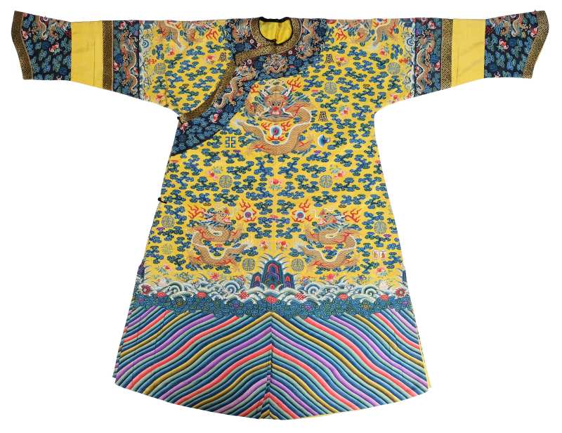 A rare yellow-ground silk kesi Twelve-Symbol semi formal dragon robe, Longpao - 图1