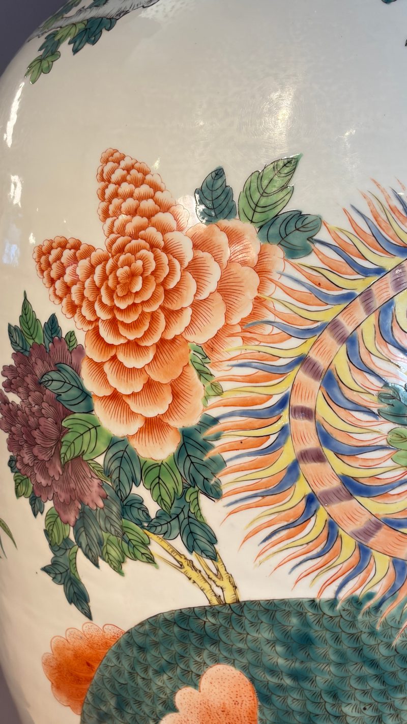 A massive pair of Chinese famille verte 'Phoenixes and Birds' vases - 图39
