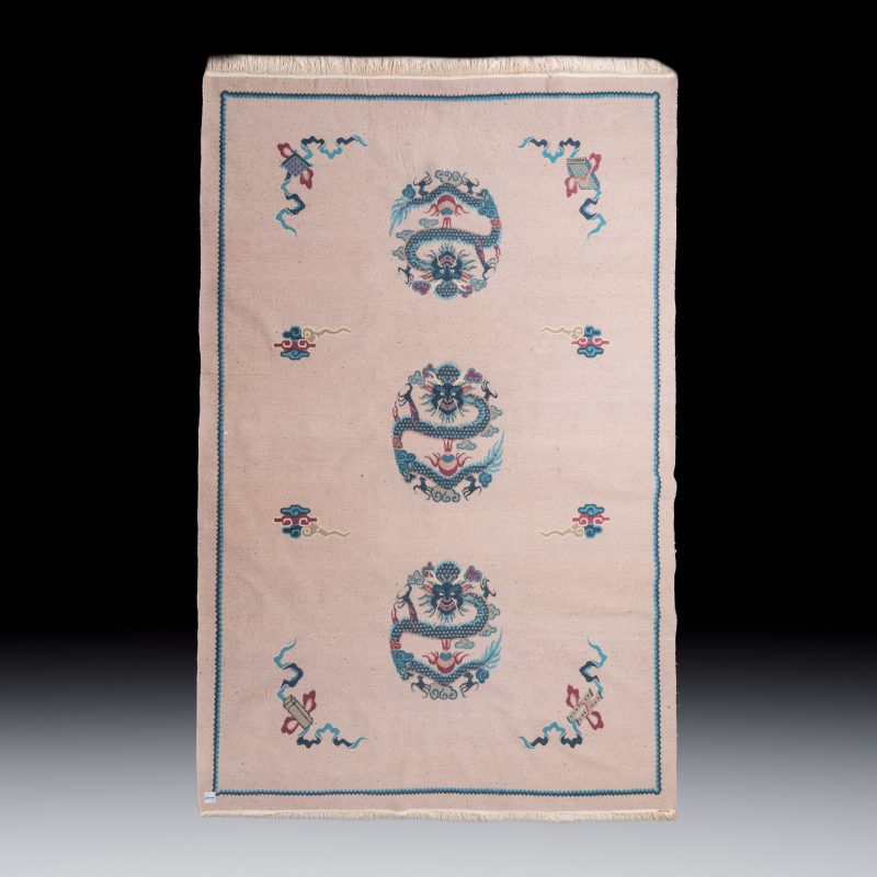 A large Chinese woollen pink-ground 'Dragon' carpet - 图2