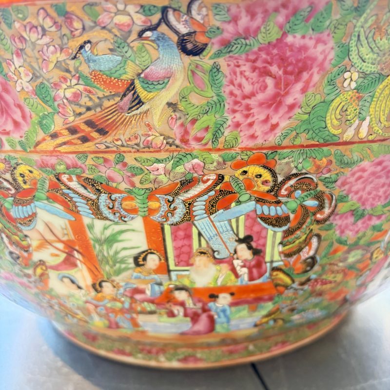A massive Chinese Canton export famille rose punch bowl with narrative design - 图30