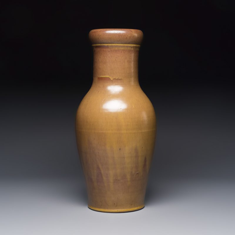 A Chinese teadust-glazed vase - 图4