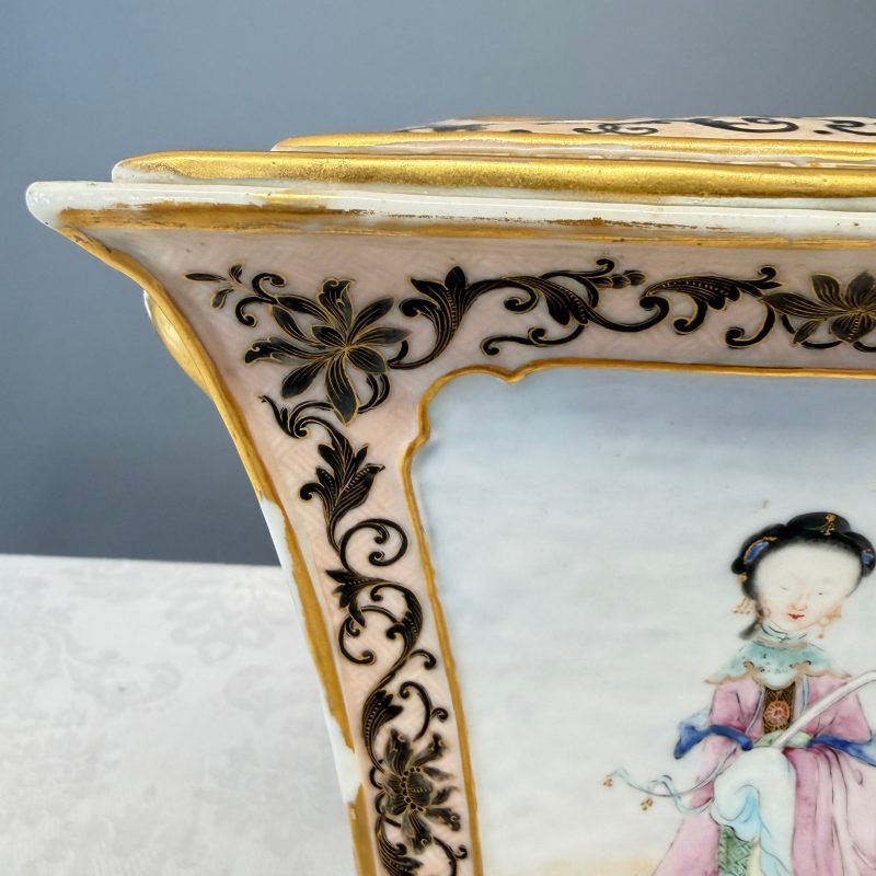 A pair of extremely rare Chinese Canton famille rose bough pots - 图11