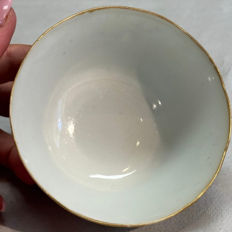 A pair of Chinese famille rose 'Xi Xiang Ji' tea bowls - 图26