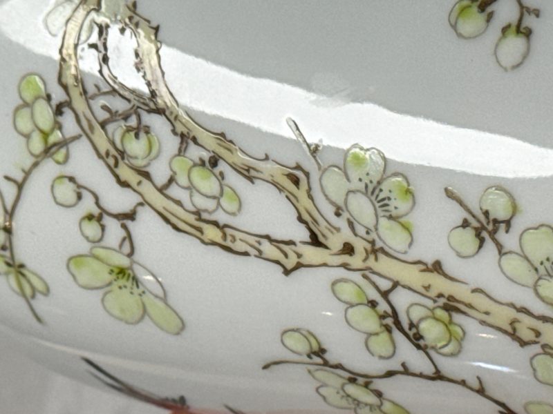 Three Chinese polychrome semi-eggshell vases - 图23
