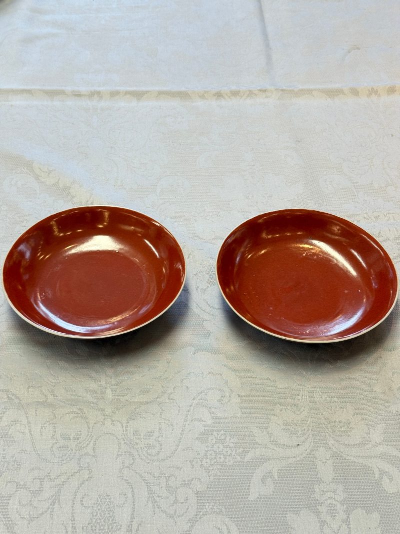 A pair of Chinese coral-red-glazed plates - 图3