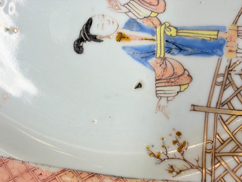 A pair of Chinese famille rose 'Xi Xiang Ji' plates - 图6