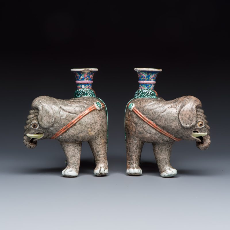 A pair of Chinese famille rose models of elephants - 图3