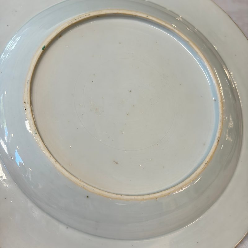 A collection of 13 Chinese famille rose 'Landscape' plates and dishes - 图92