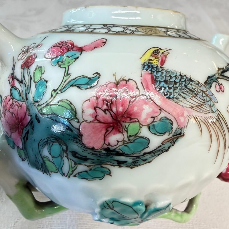 A Chinese famille rose 'Pheasant among Flowering Branches' teapot and cover with relief design - 图15