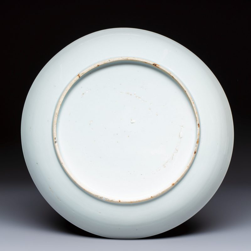 A Chinese famille rose 'Liuhai and the Three-Legged Toad' dish - 图2
