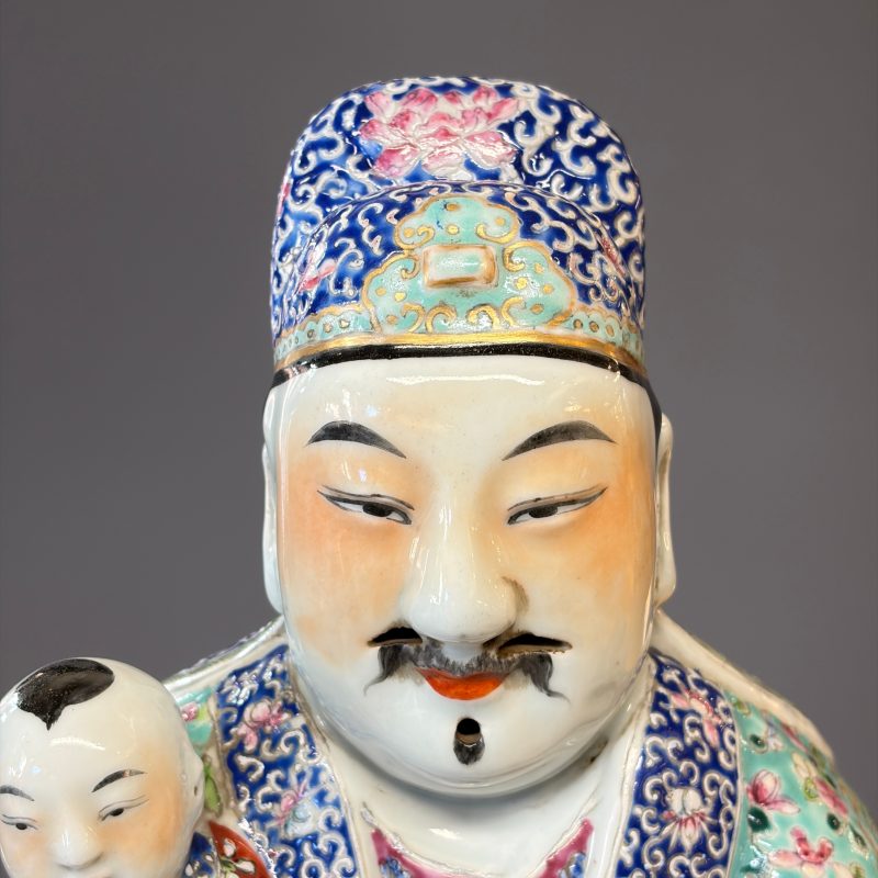 A large Chinese famille rose figure of Fu Xing - 图9