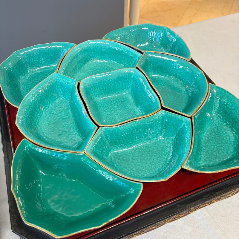 A Chinese polychrome-enamelled nine-piece sweetmeat set in a gilt-lacquered box - 图45