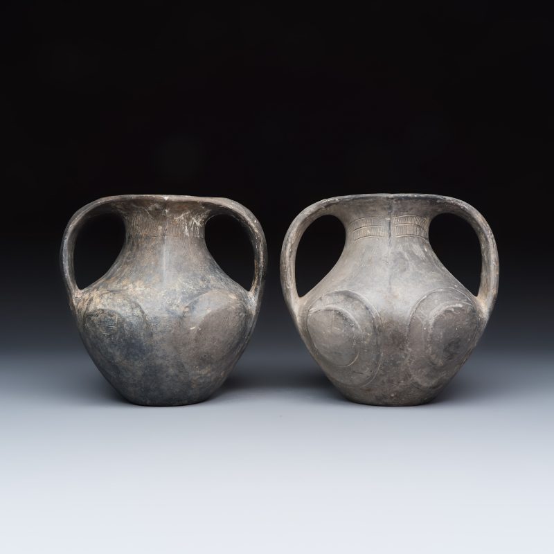 Two Chinese Sichuan black burnished pottery amphoras - 图4