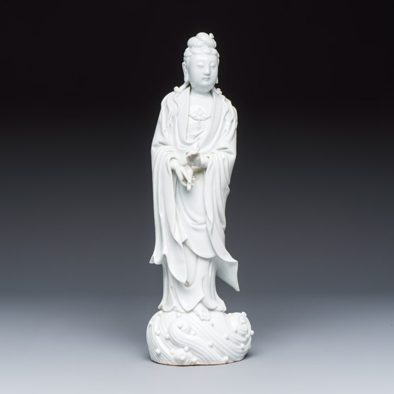 A Chinese Dehua blanc de Chine figure of Guanyin - 图2