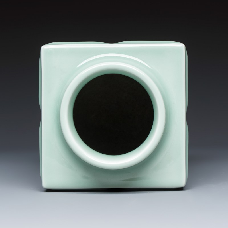A Chinese celadon-glazed 'Bagua' cong vase - 图6
