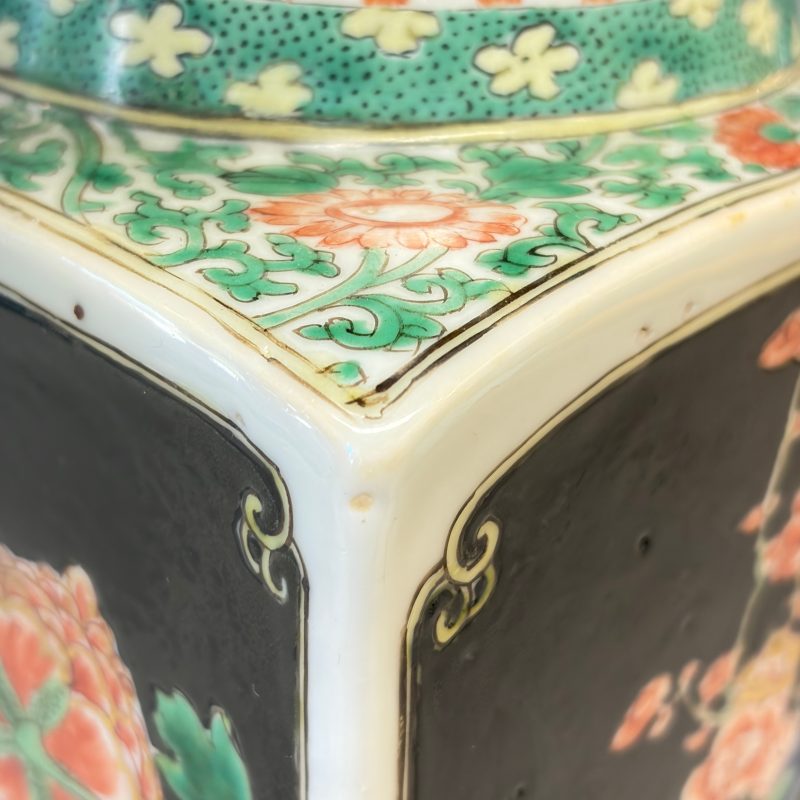 A Chinese famille noire square vase with birds among flowering branches - 图16