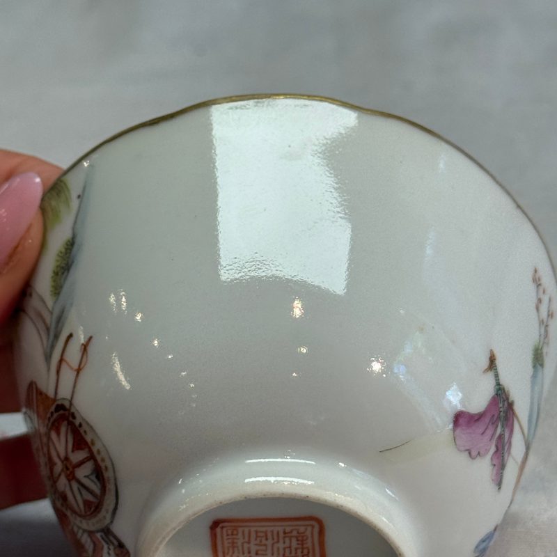 A pair of Chinese famille rose 'Xi Xiang Ji' tea bowls - 图30