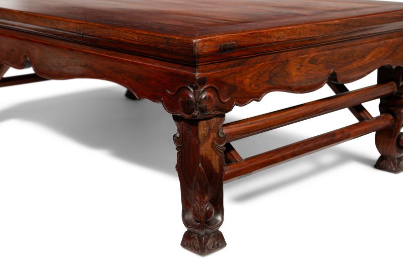 A huanghuali 'folding leg' kang table, late Ming Dynasty - 图10