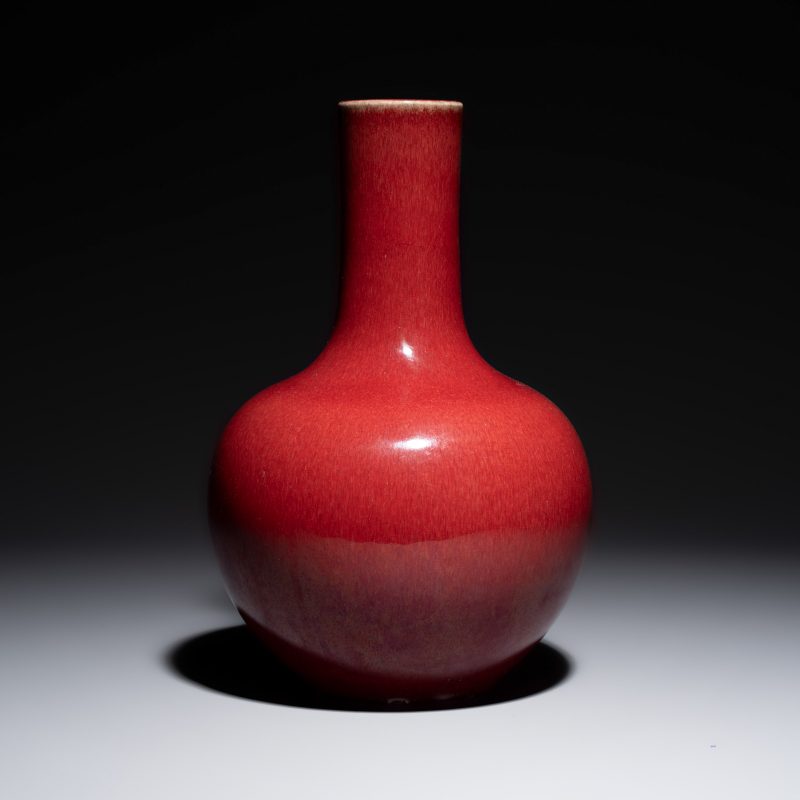 A Chinese copper-red-glazed bottle vase - 图2