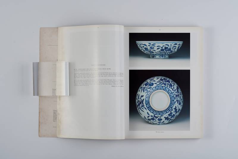 香港佳士得1991年：《重要中国陶瓷、玉器及艺术品》(附藏家签名纪念本） - 图10