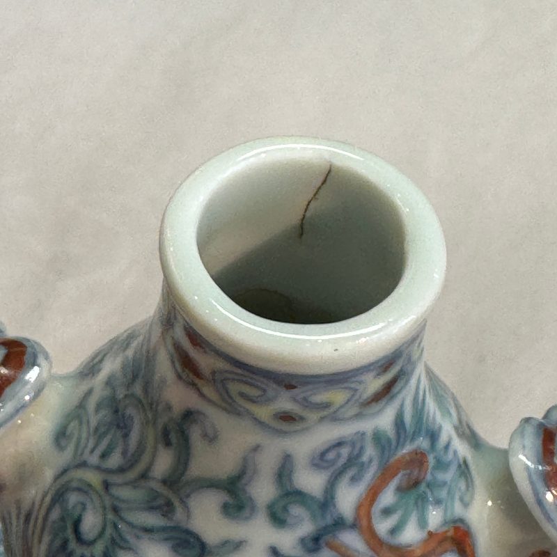 A Chinese doucai double-gourd vase with dragons and ruyi handles - 图23