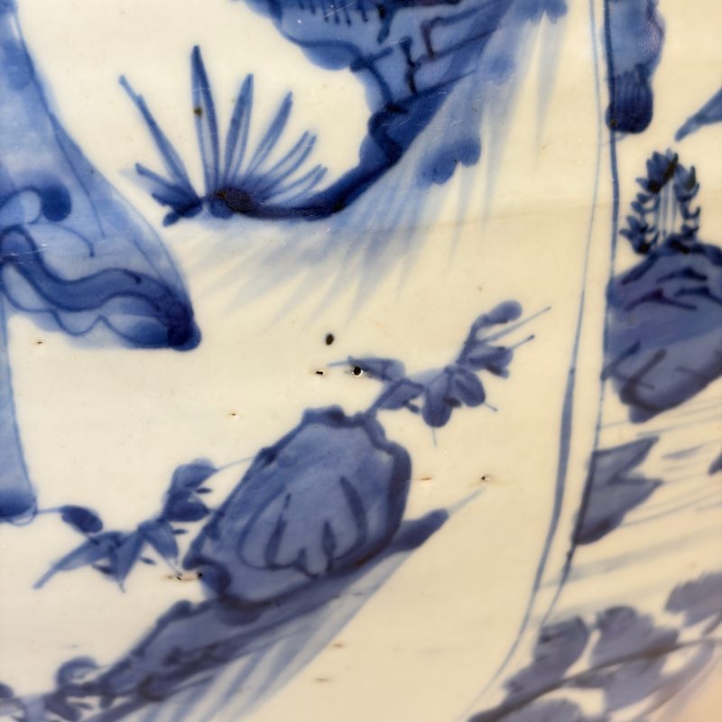 A Chinese blue and white baluster vase and cover with narrative design - 图12