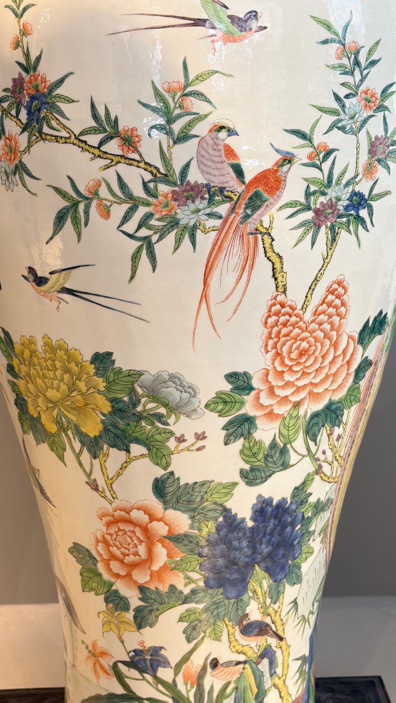 A massive pair of Chinese famille verte 'Phoenixes and Birds' vases - 图53