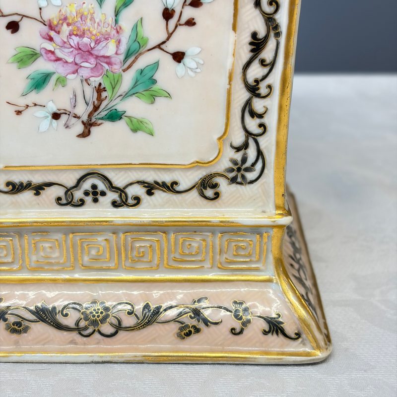 A pair of extremely rare Chinese Canton famille rose bough pots - 图21
