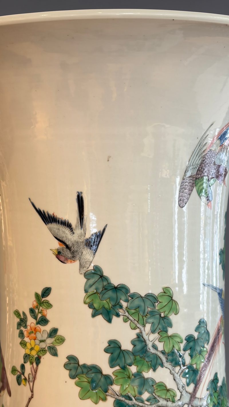 A massive pair of Chinese famille verte 'Phoenixes and Birds' vases - 图51