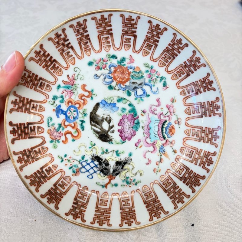 Four Chinese famille rose and polychrome-decorated wares - 图29